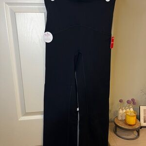 SPANX Booty Boost Black Flair Leggings